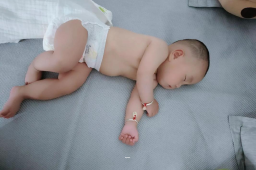 台州宝宝先长上牙还是下牙